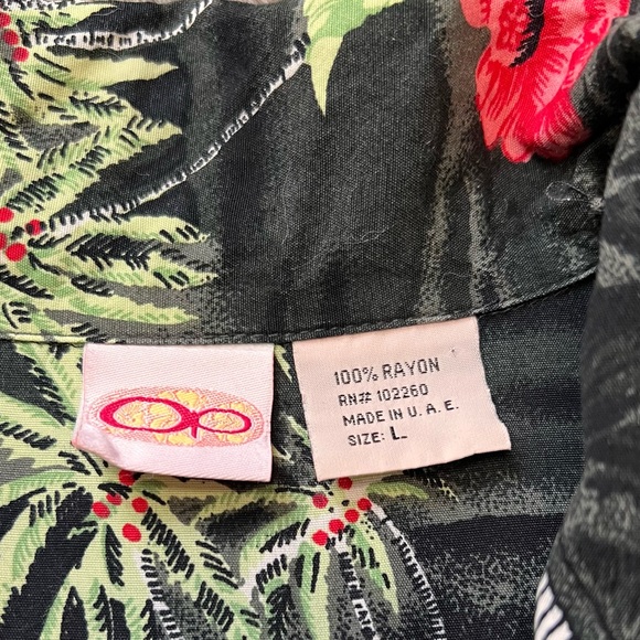 89’s Vintage OP Tropical Hawaiian Black and Red Shirt - Picture 3 of 5